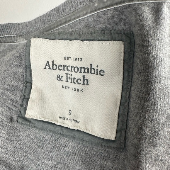 Abercrombie & Fitch Top Womens Small Grey Long Sleeve V-Neck Y2K Bella Swan VTG - Picture 11 of 12
